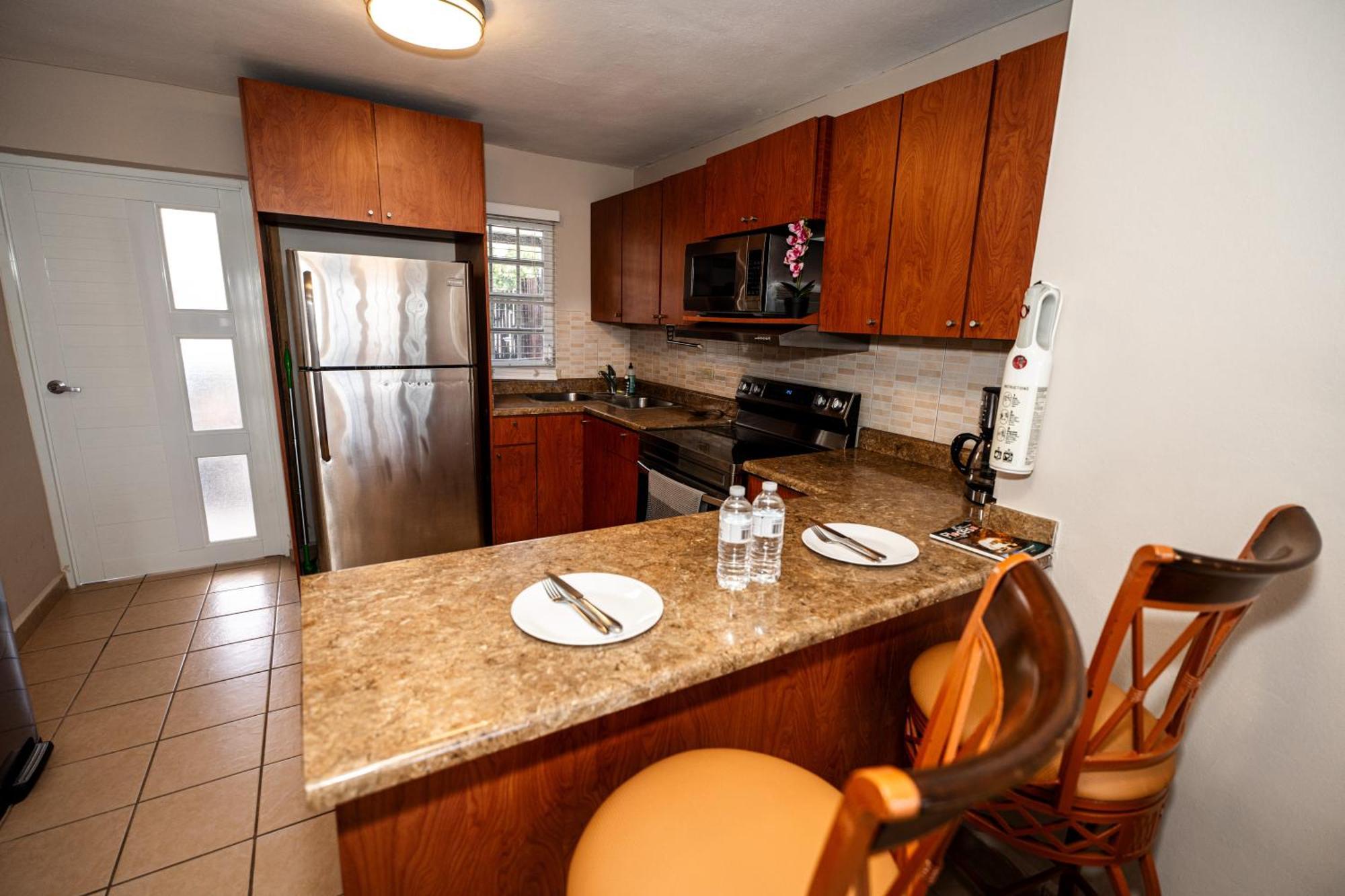Private Jacuzzi Oasis With Mountain Views And Free Parking Apartment Понсе Екстериор снимка